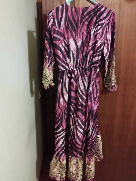 Vestido comprido tons berinjela novo