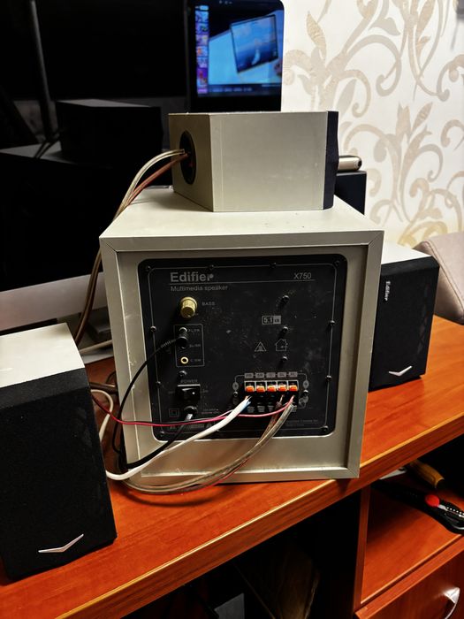 Edifier X750 акустика