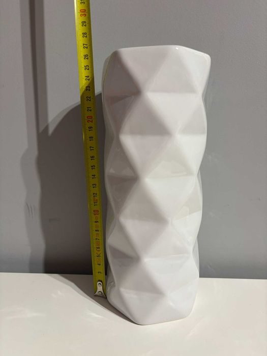 Biały wazon 26cm
