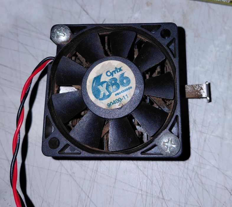 Bundle Motherboard socket 7, CPU Cyrix P166, RAM e VGA