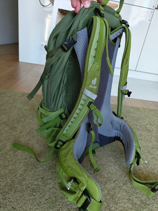 Mochila Deuter Futura 27 L