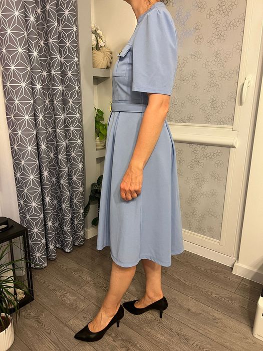 Elegancka sukienka do pracy