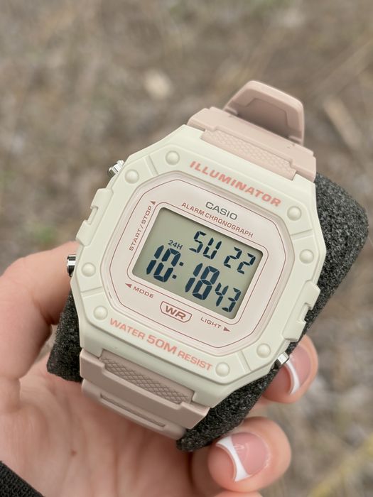 Жіночий годинник CASIO W-218HC-4A2.