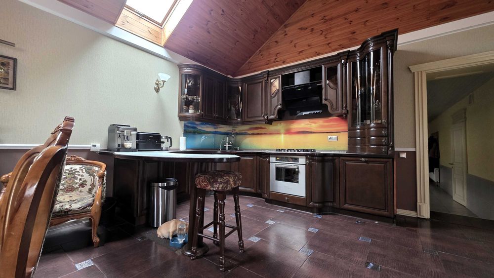 Продаж 3 поверх. будинку 380 м², 12 соток, село Чайки, Бучанський р-н