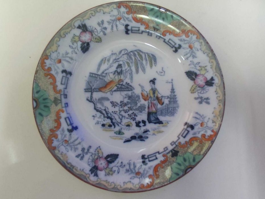Prato em porcelana Petrus Regout & C. Maastricht, motivo Timor