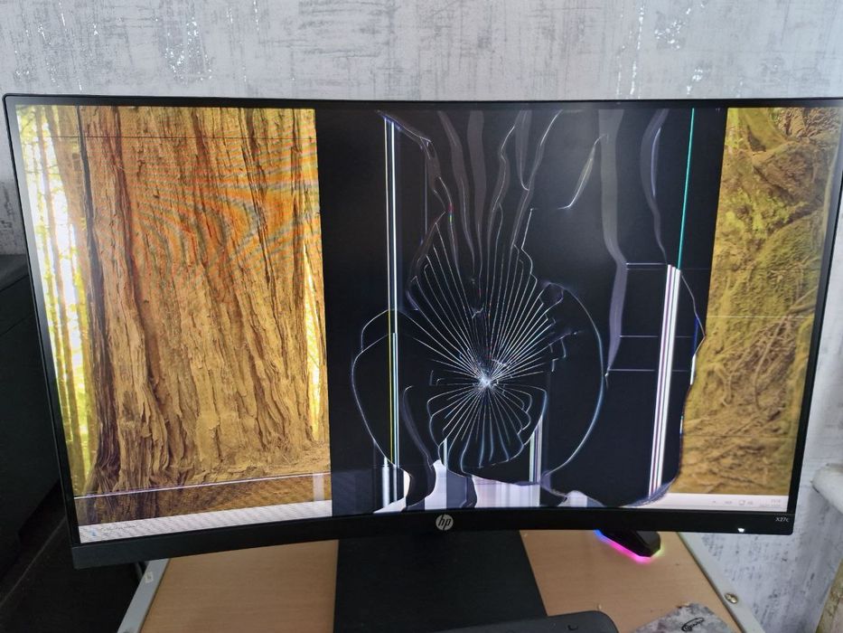 Монітор HP X27c з битою матрицею на запчастини або відновлення