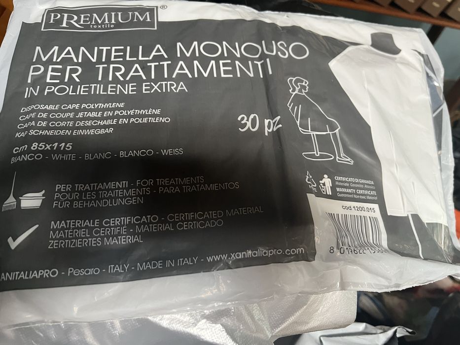 30 capas de cabeleireiro seladas mais cerca de 20 abertas