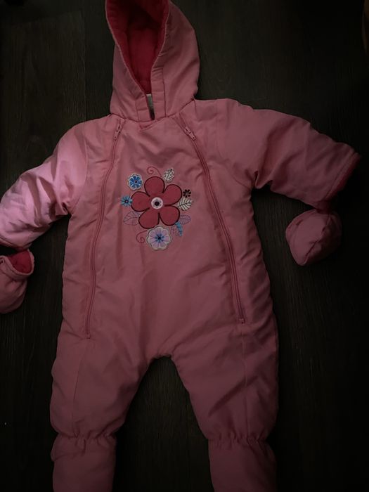 Тёплый комбинезон на девочку.
