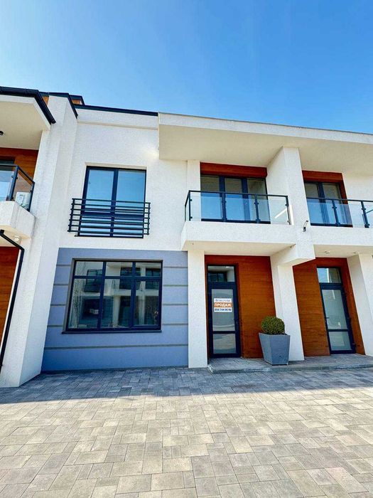 Акція! Продається ТаунХаус в закритому Котеджному Містечку біля річки!