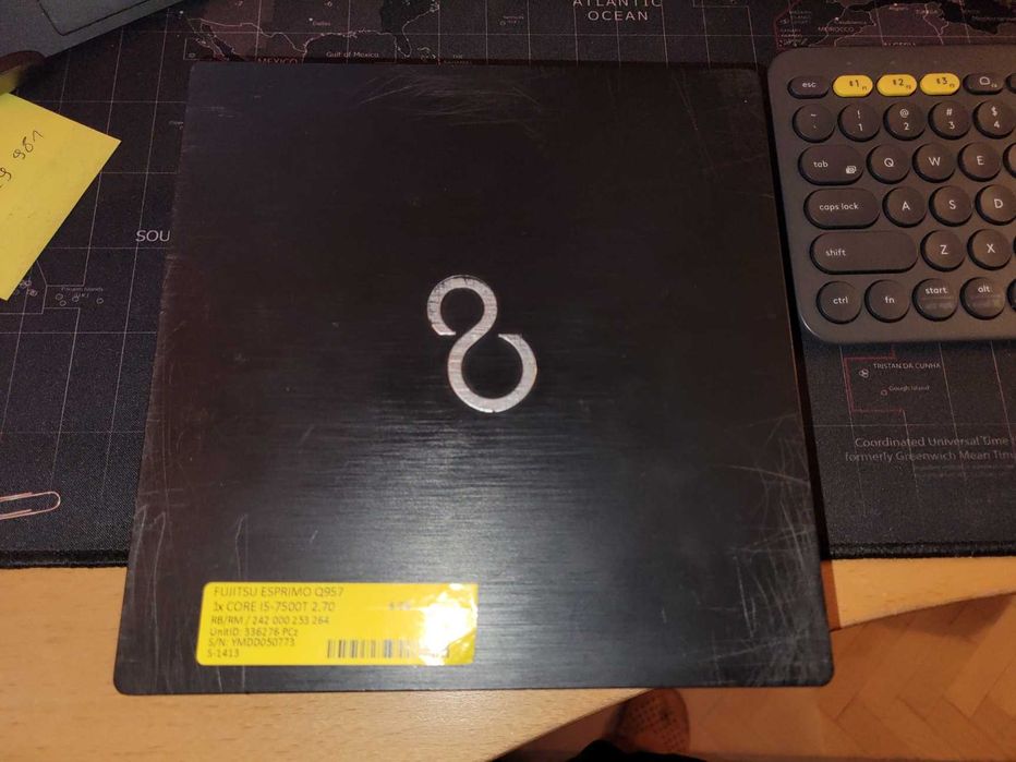 fujitsu esprimo q957