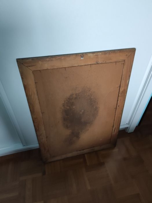 Quadro com moldura em madeira talhada