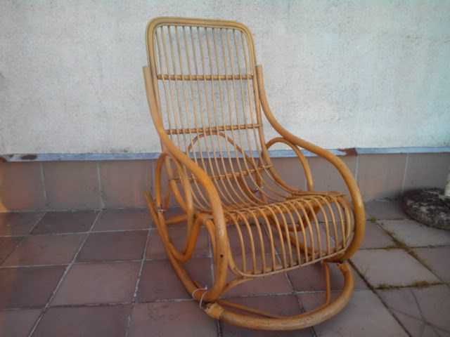 Fotel bujany wiklinowy