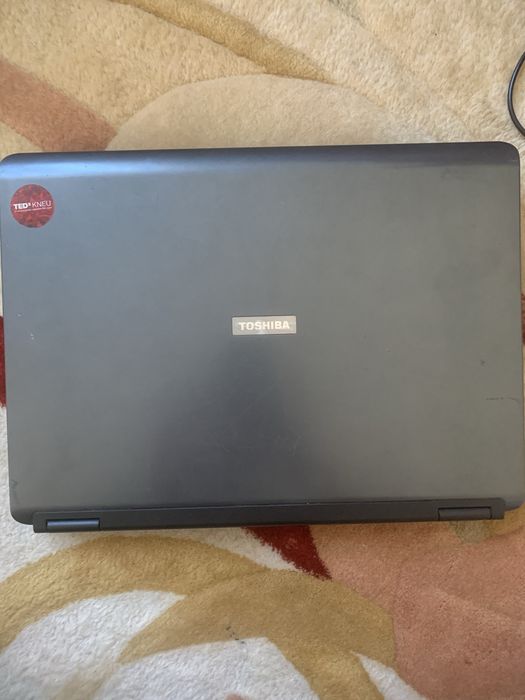 Ноутбук Toshiba Equium A100-147