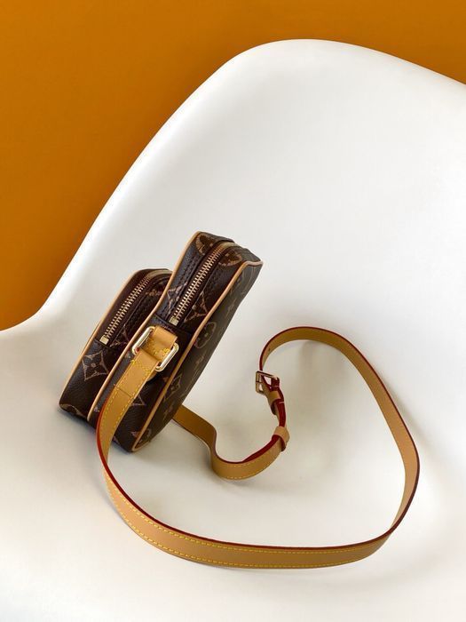 LOUIS VUITTON pharrell  whilliams amazone сумка мужская бананка