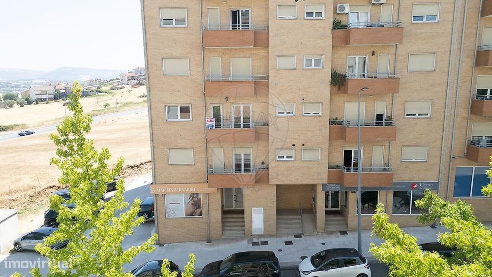 Apartamento T4 para venda