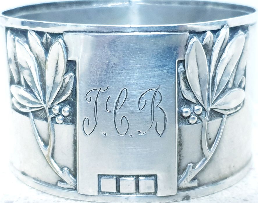 Linda antiga argola de guardanapo Arte Deco com banho em prata