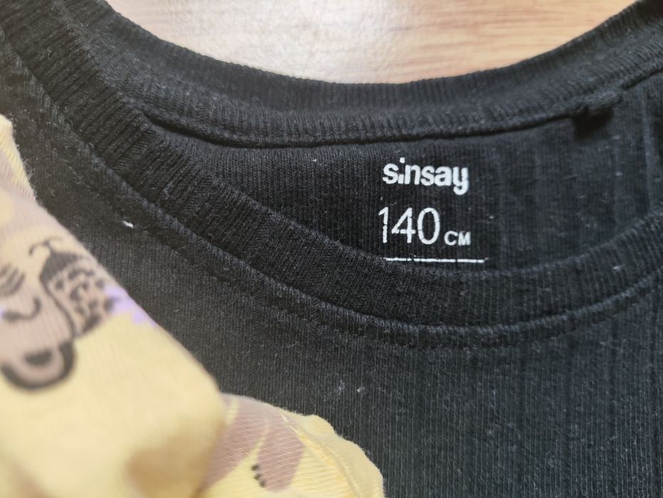 Zestaw sześciu koszulek dziecięcych, dziewczęcych, 122
