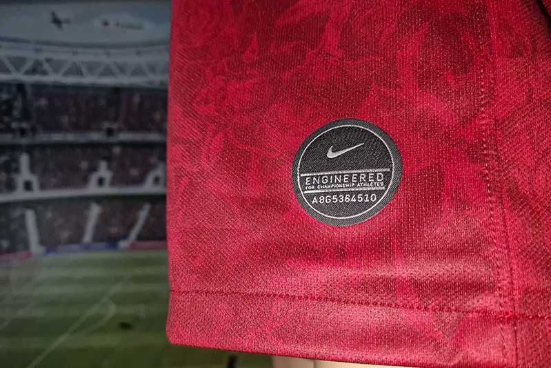 Anglia – The F.A. Nike DriFit 2019-20 away The Lionesses siz: M/L