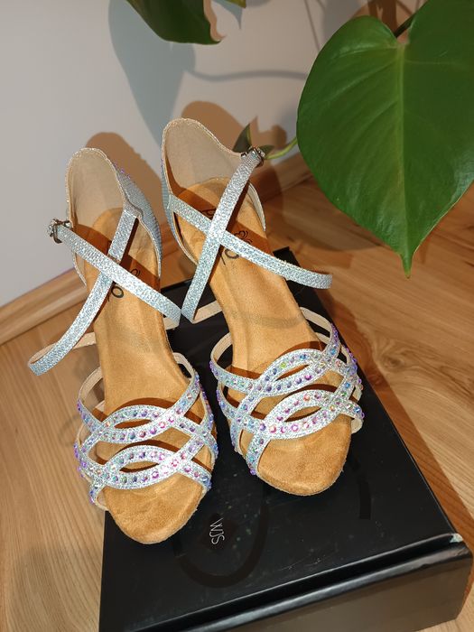 Buty taneczne z cekinami srebrne