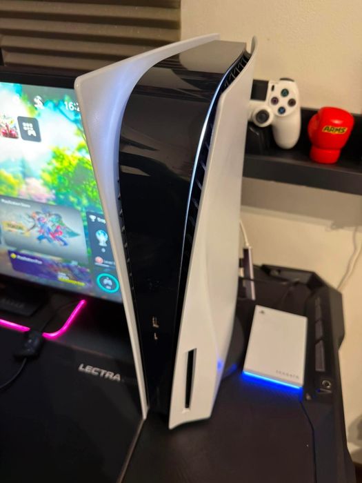PS5 + comando + disco externo 2TB