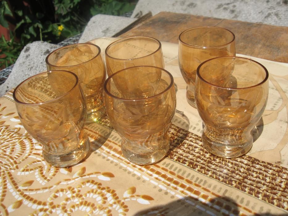 Рюмки люстрованні.