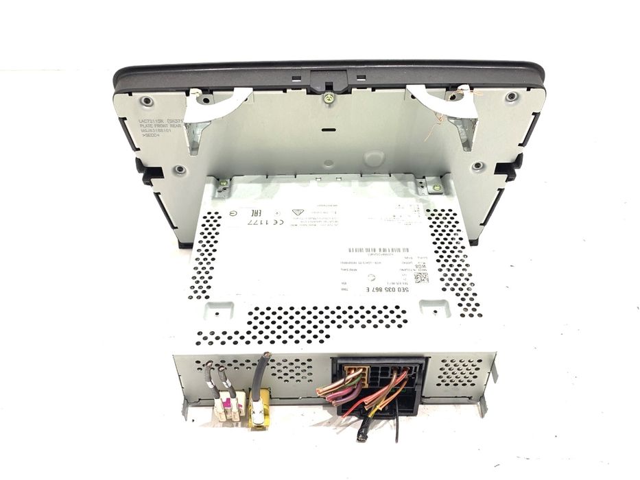 RADIO SKODA OCTAVIA III 5E0035867E ODTWARZACZ MULTIMEDIA, STEREO