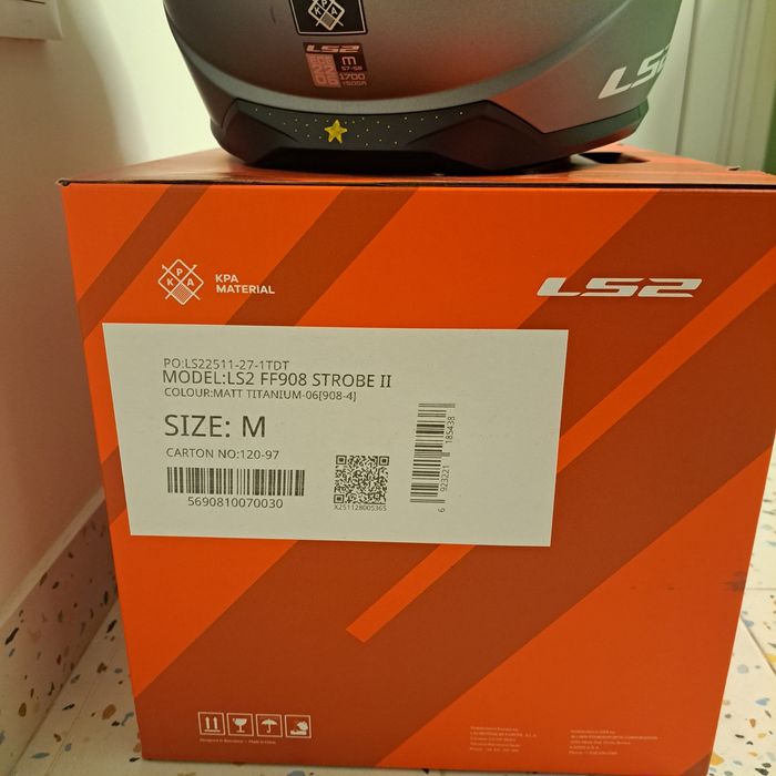 Capacete M da marca LS2