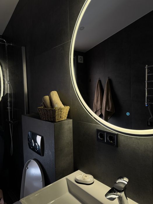 Подобова оренда будинків  з чанами!У нас тепло    і є світло!!