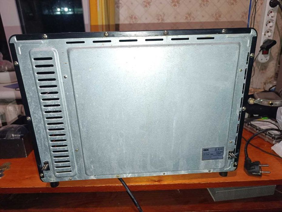 Электрическая тостер-печь Dex DTO-300C