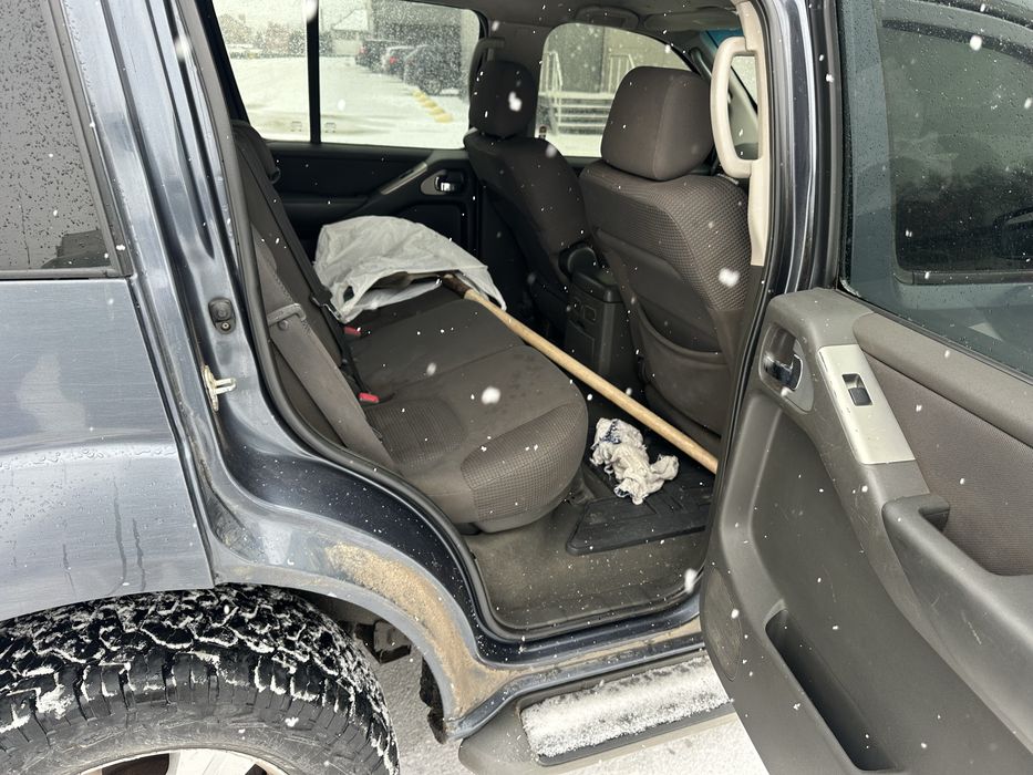 NISSAN Pathfider Sport