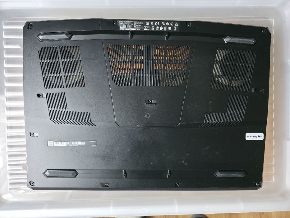 MSI Alpha 17 64gb ram, 2x 1tb ssd, ryzen 9 7945hx,  rtx 4060 8gb
