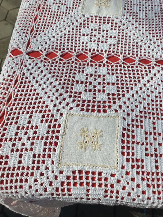 Toalha de renda  e linho