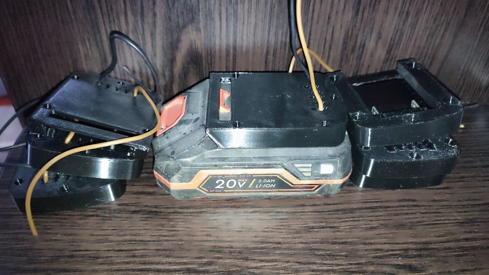 Адаптер Дніпро м Тримач