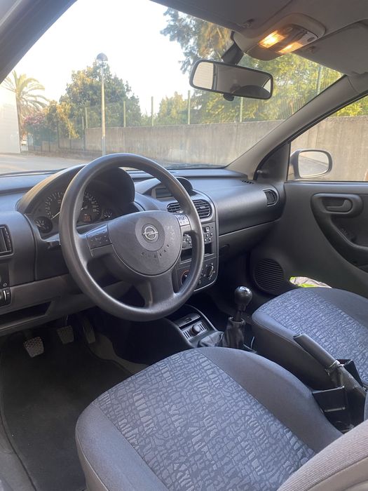 Opel corsa com 127mil km impecavel