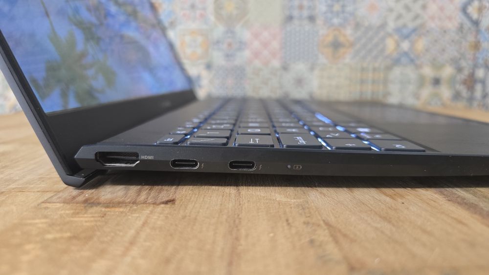 Zenbook 13 OLED (UX325, 11th Gen Intel®)