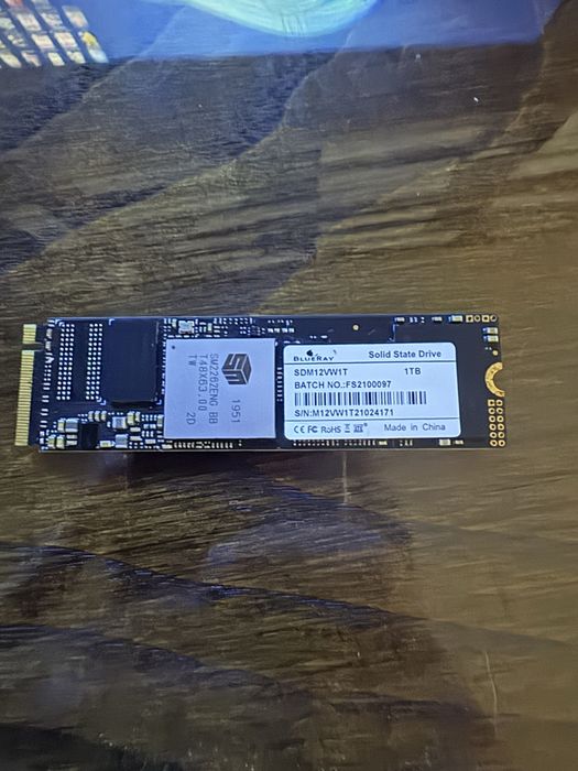 Vendo ssd de 1Tb da blueray novo