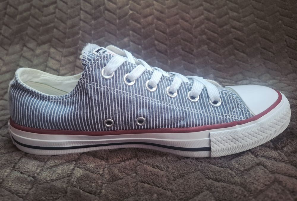 Кеди жіночі Converse Chuck Taylor All Star 40 р.