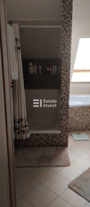 Продаж двоповерхового будинку 200 м² на доглянутій ділянці 12 соток, село Лютіж