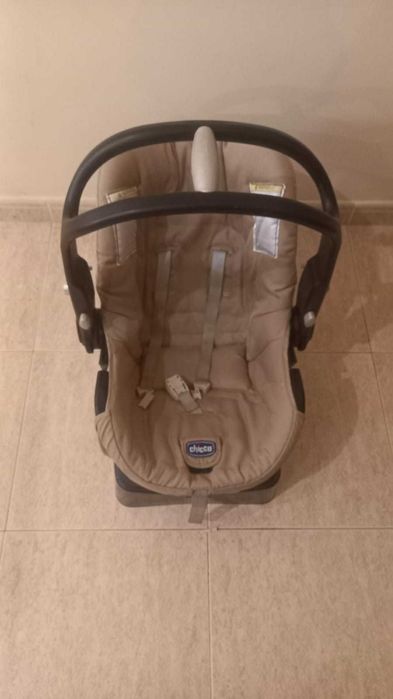 Ovo / Cadeira auto bebé Chicco