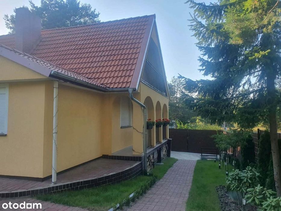 Dom całoroczny w sercu lasu prywatna strefa relaksu nad jeziorem