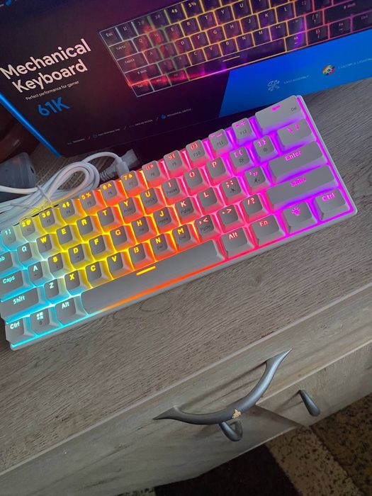 Клавиатура 60% механичиская red switch