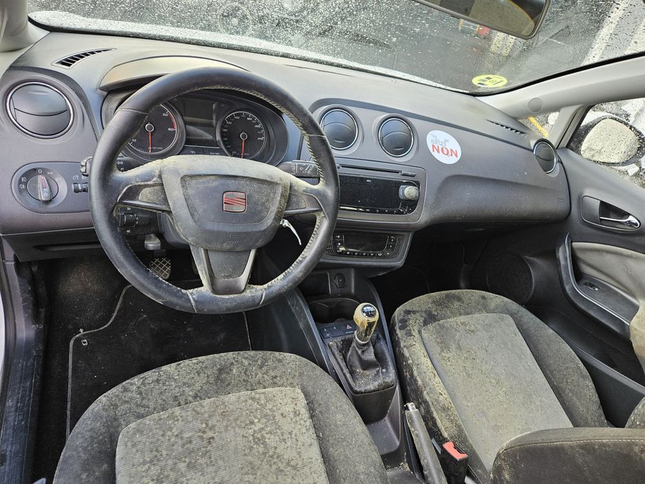 Seat Ibiza 6J 1.6 TDi de 2013 para peças