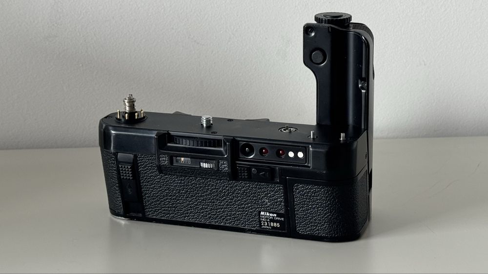 Nikon F3 hp COMO NOVA com lente e Motor