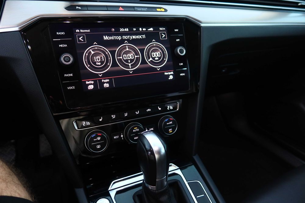 автомобіль passat b8 2017 р