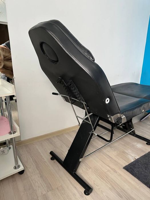 Кушетка косметологічна