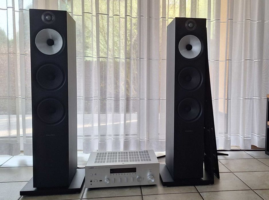 Kolumny Bowers & Wilkins 603 S2 oraz AMPLITUNER YAMAHA R-N600A