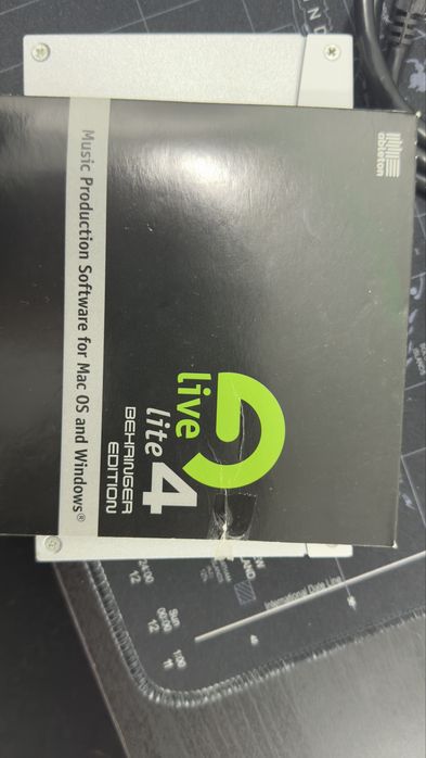 Interface Audio BEHRINGER SEM USO/Novo