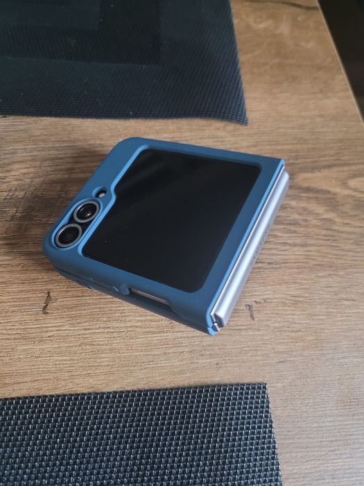 Etui do z flip 6 nowe