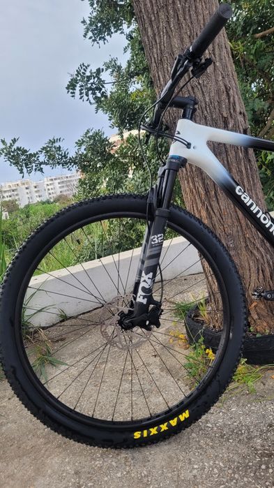 BTT Cannondale F-Si Carbon 5 (Tam. L) | Fox 32 SC Remote | Maxxis Novos