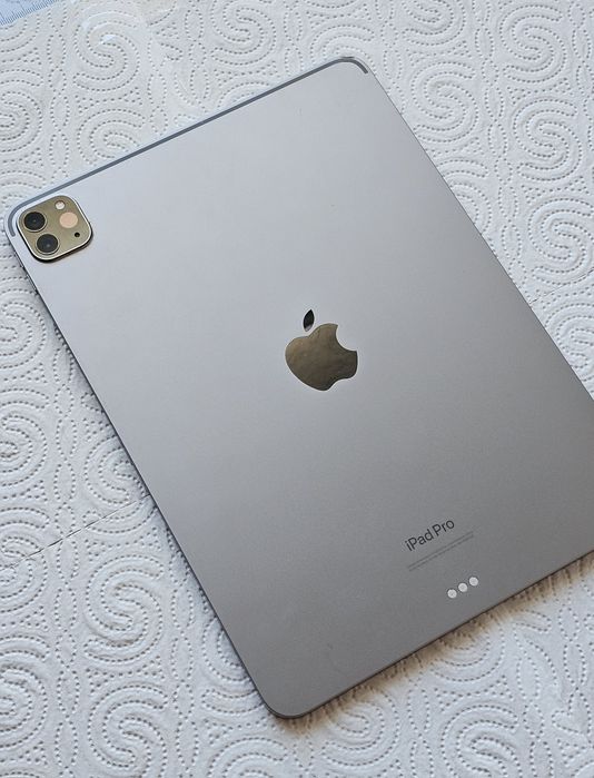 Ipad pro 11 4gen 256gb справний